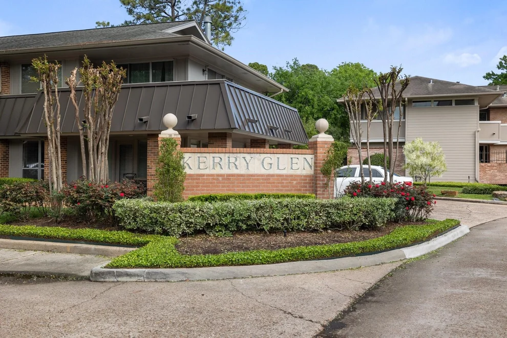 Unit for sale at 6443 Bayou Glen Road, Houston, TX 77057