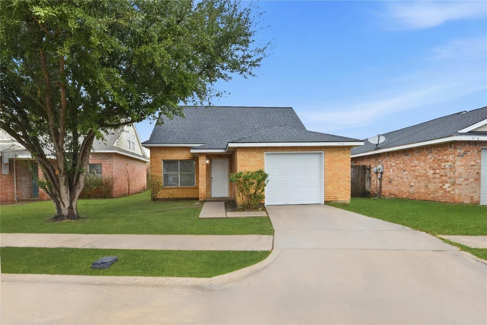 Unit for sale at 7718 Sign Street, Houston, TX 77489