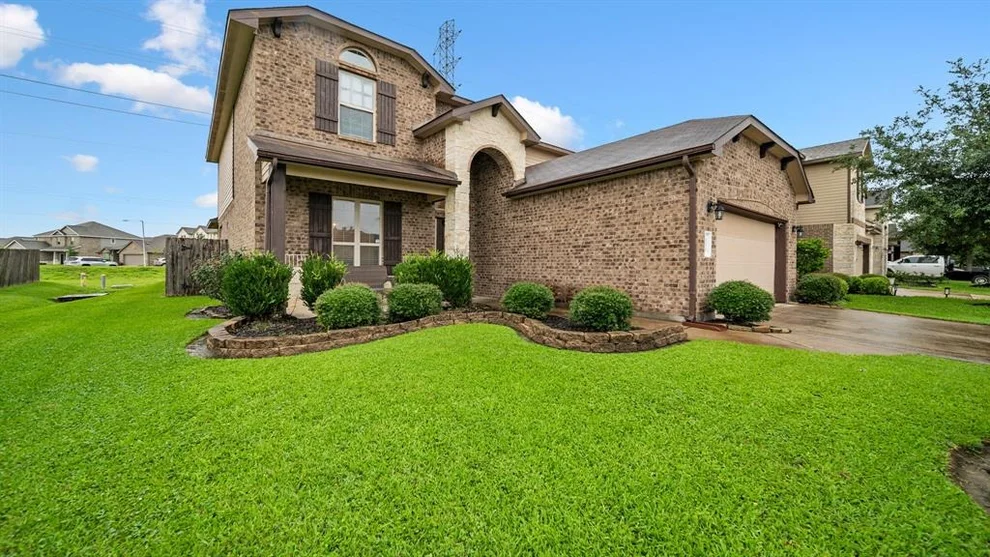 Unit for sale at 322 Kendall Crest Drive, Alvin, TX 77511