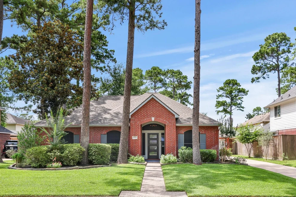 Unit for sale at 8806 Memorial Creek Drive, Spring, TX 77379