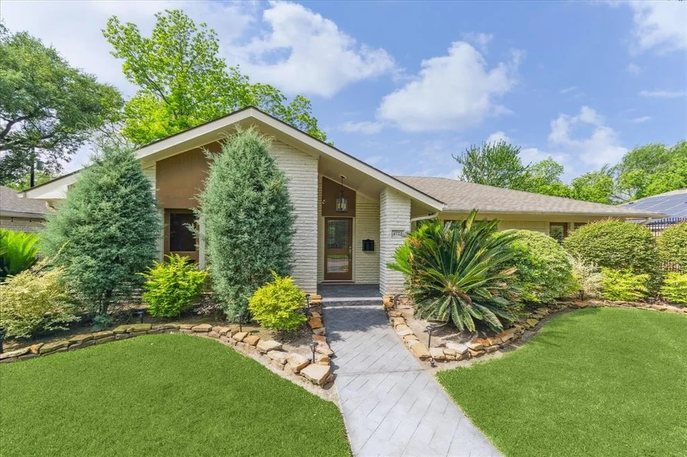 Unit for sale at 4723 Nenana Drive, Houston, TX 77035