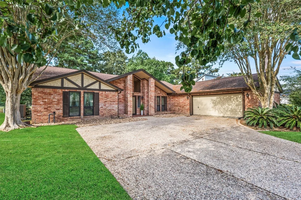 Unit for sale at 8019 Rebawood Drive, Humble, TX 77346