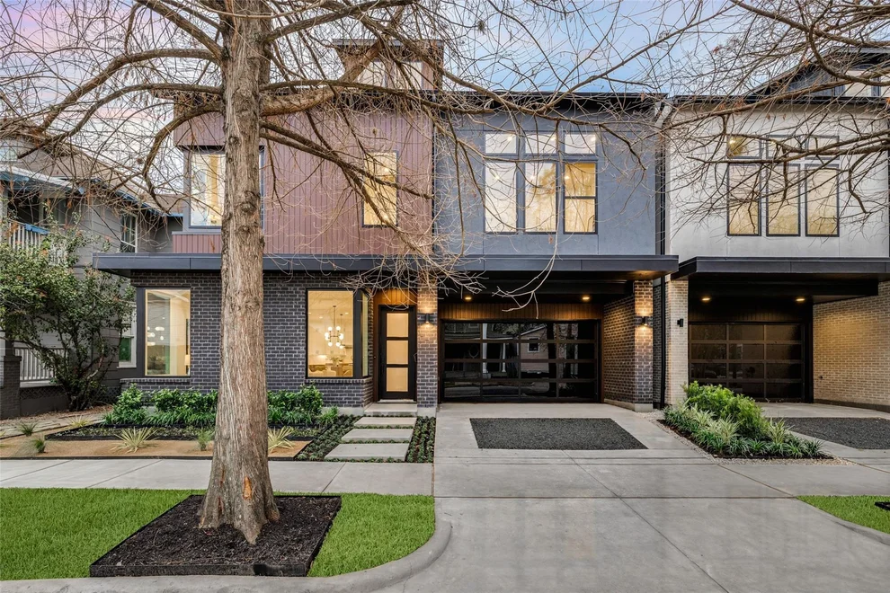 Unit for sale at 411 W Drew Street, Houston, TX 77006