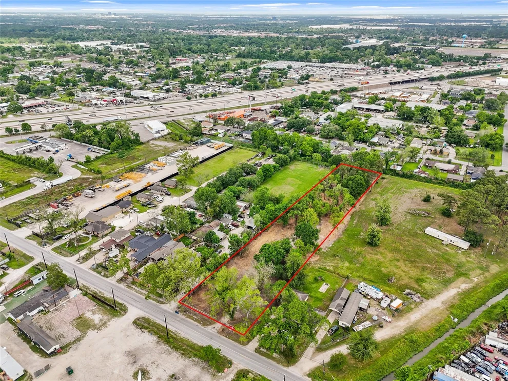 Unit for sale at 5031 Hartwick Road, Houston, TX 77093