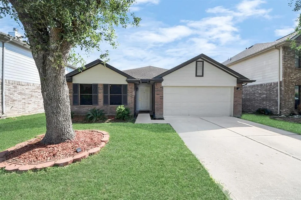 Unit for sale at 9223 Eaglewood Glen Trail, Houston, TX 77083