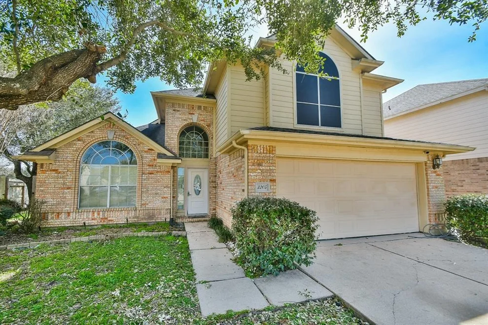 Unit for sale at 3205 Stratford Manor Drive, Sugar Land, TX 77498
