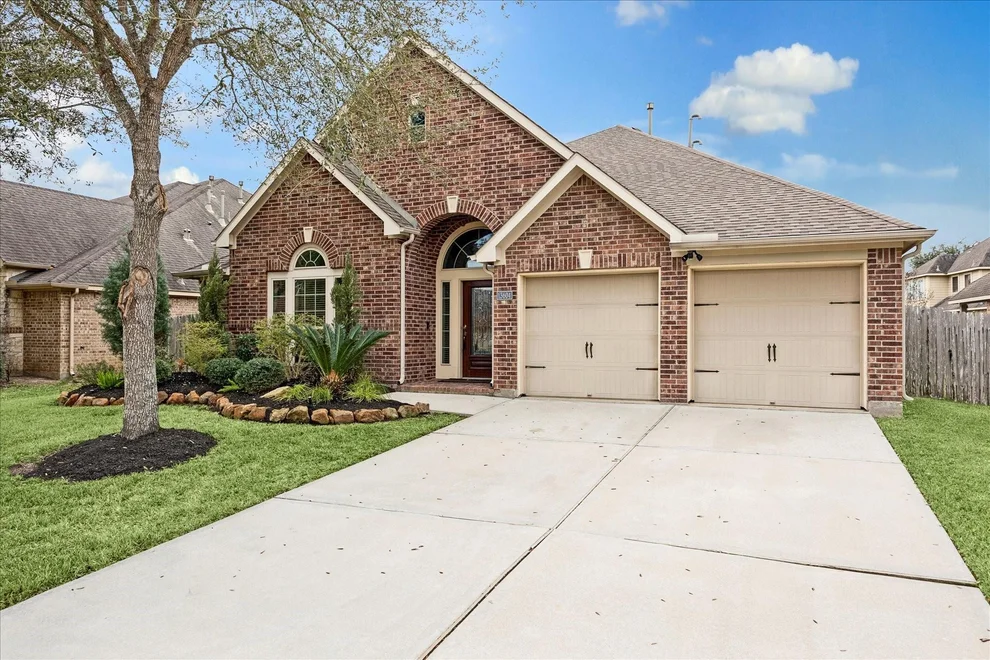 Unit for sale at 13604 Briar Rose Drive, Pearland, TX 77584