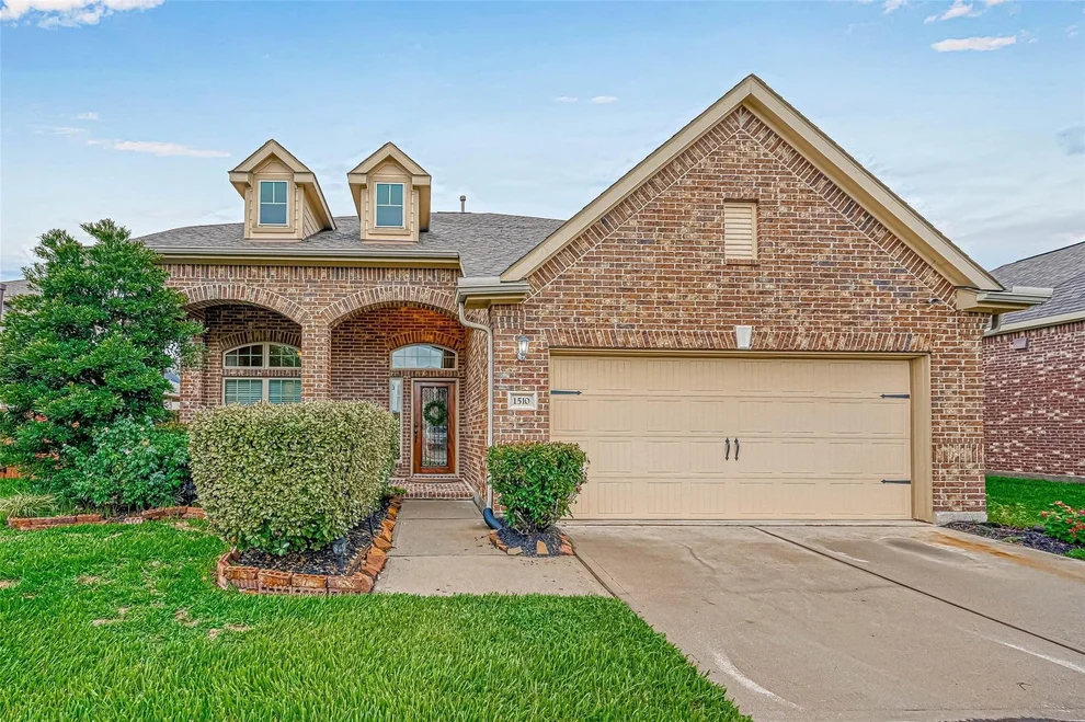 Unit for sale at 1510 Kent Valley Lane, Rosenberg, TX 77471