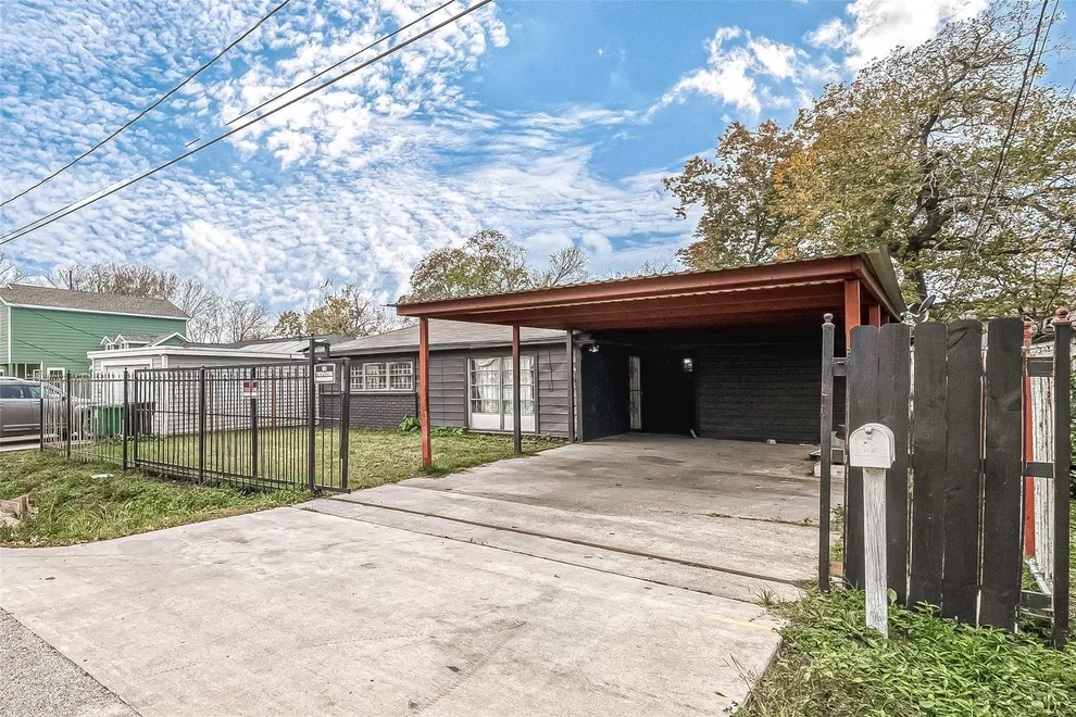 Unit for sale at 6718 Madrid Street, Houston, TX 77021