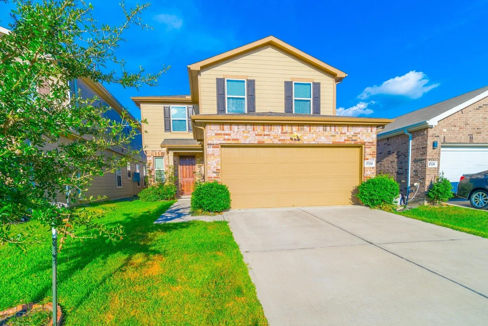 Unit for sale at 17334 Texas Willow Drive, Tomball, TX 77377