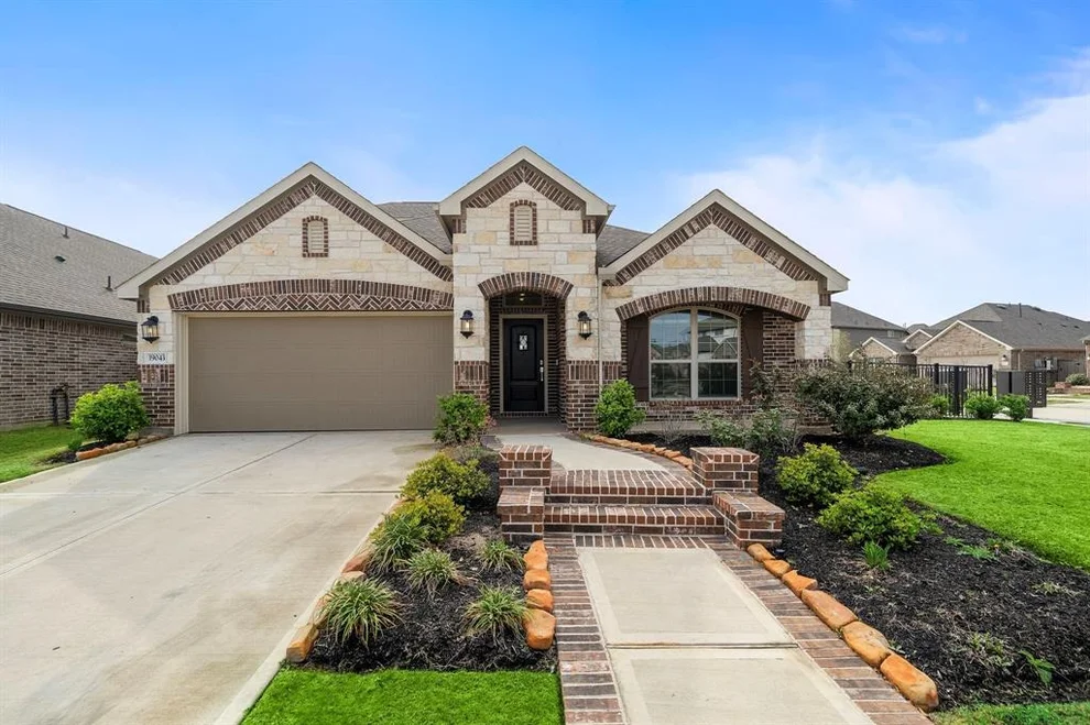 Unit for sale at 19043 Yellowstone Landing Court, Cypress, TX 77433