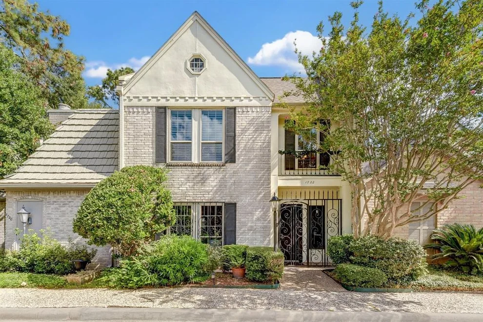Unit for sale at 1722 S Gessner Road, Houston, TX 77063