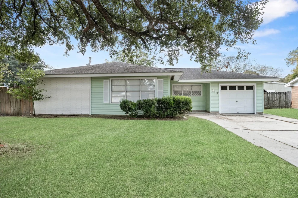 Unit for sale at 413 Gardenia Avenue, Orange, TX 77630