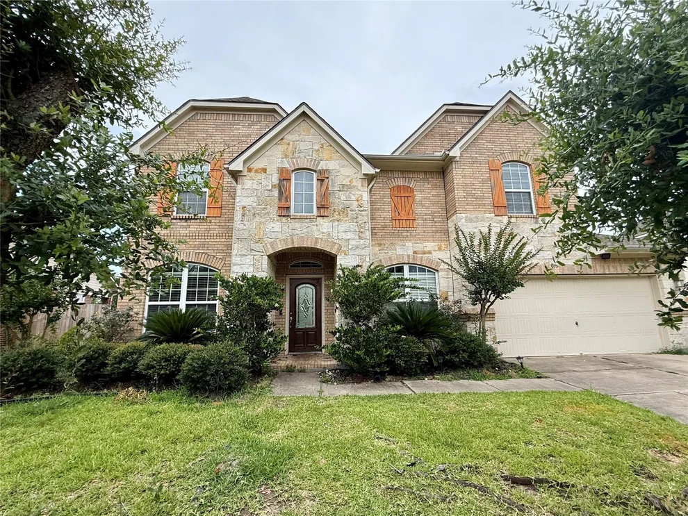 Unit for sale at 12503 Peppercreek Ln, Pearland, TX 77584