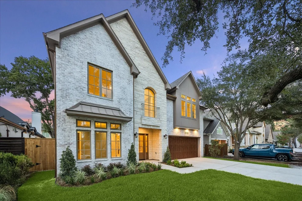 Unit for sale at 1018 Rosepoint Street, Houston, TX 77018