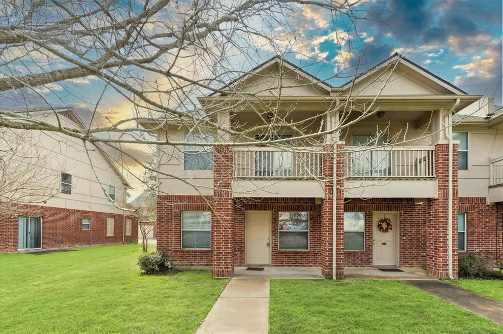 Unit for sale at 3826 Shire Valley Drive, Missouri City, TX 77459