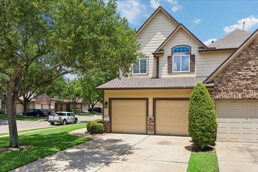 Unit for sale at 7926 Glenn Cliff Drive, Houston, TX 77064