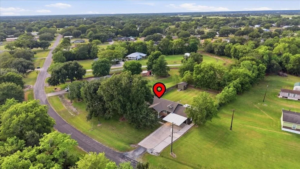 Unit for sale at 11565 Greenway Drive, Beaumont, TX 77705