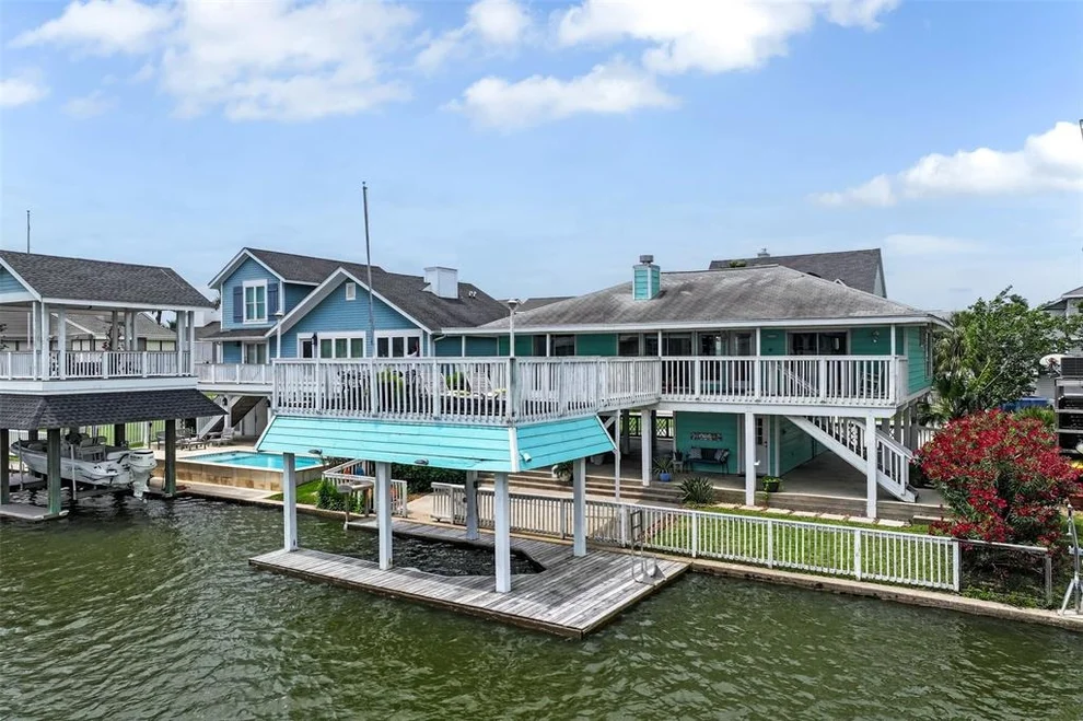 Unit for sale at 3404 Jolly Roger Circle, Galveston, TX 77554