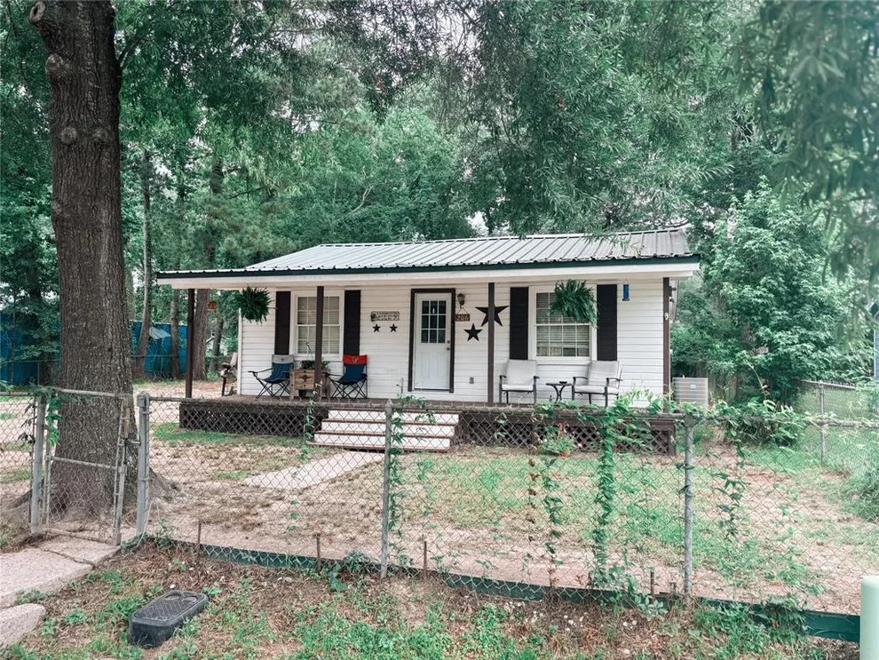 Unit for sale at 206 Harding Avenue, Cleveland, TX 77327