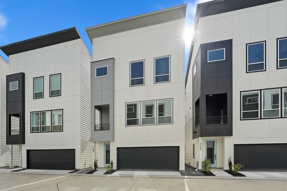 Unit for sale at 4708 Thornton Villas Lane, Houston, TX 77018