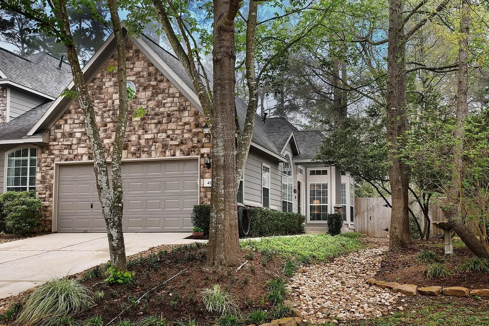 Unit for sale at 42 Alderon Woods Place, The Woodlands, TX 77382