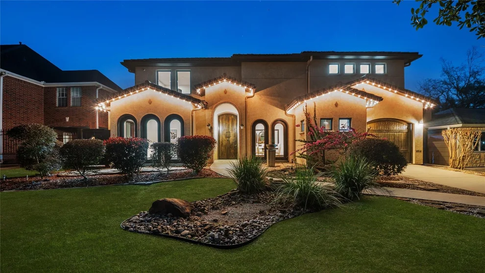 Unit for sale at 4914 Imperial Street, Bellaire, TX 77401