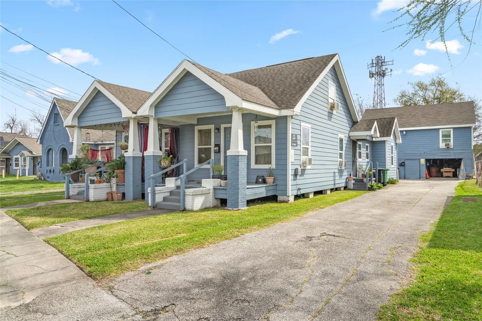 Unit for sale at 118 N Hagerman Street, Houston, TX 77011