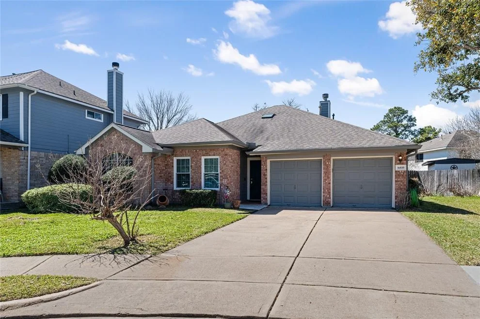 Unit for sale at 16810 Needle Ridge Court, Sugar Land, TX 77498