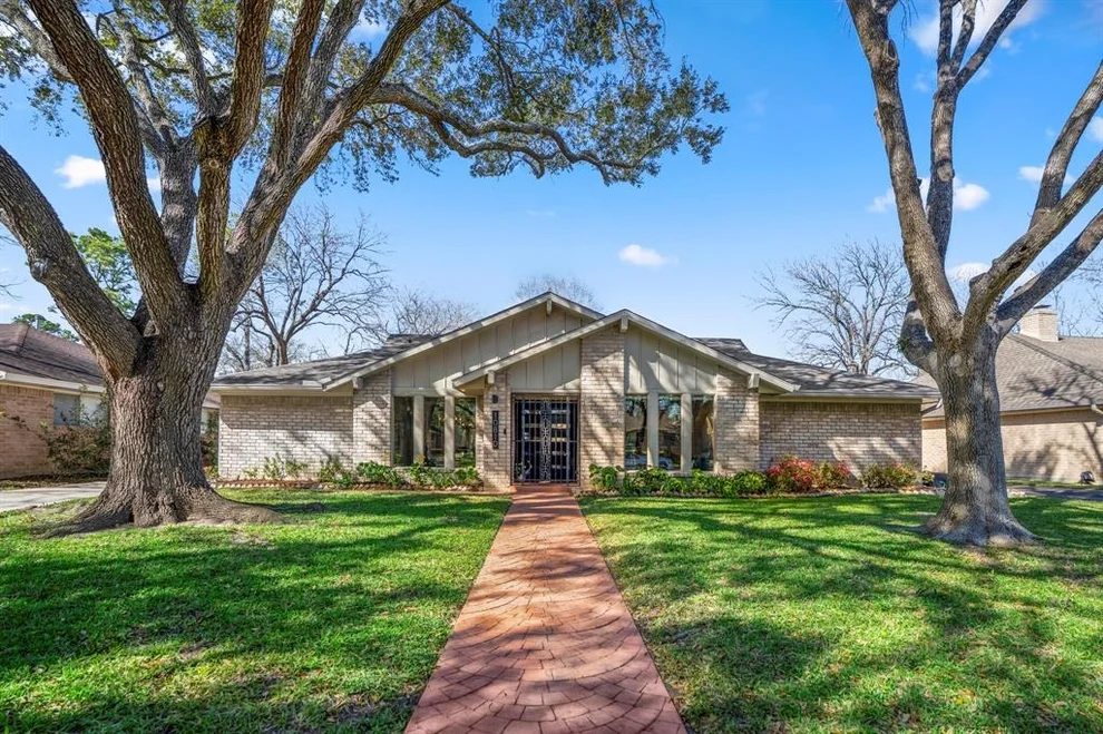 Unit for sale at 10810 Holly Springs Drive, Houston, TX 77042