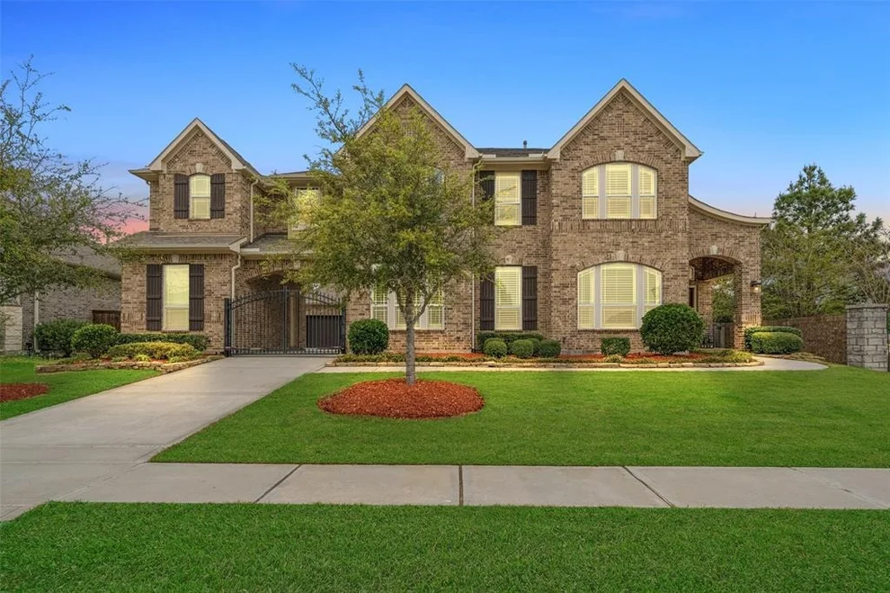 Unit for sale at 9202 Tracewood Canyon Lane, Tomball, TX 77375