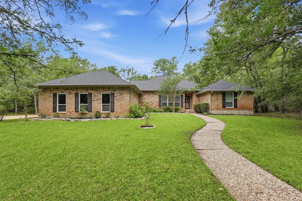 Unit for sale at 2507 Faulkner Drive, College Station, TX 77845