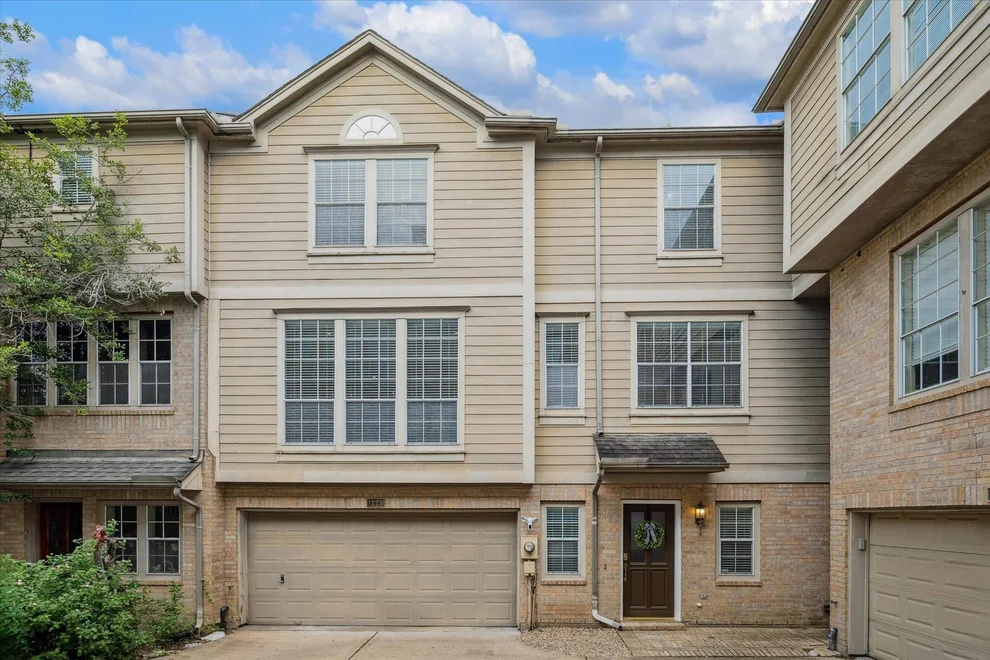 Unit for sale at 1229 Welch Street, Houston, TX 77006