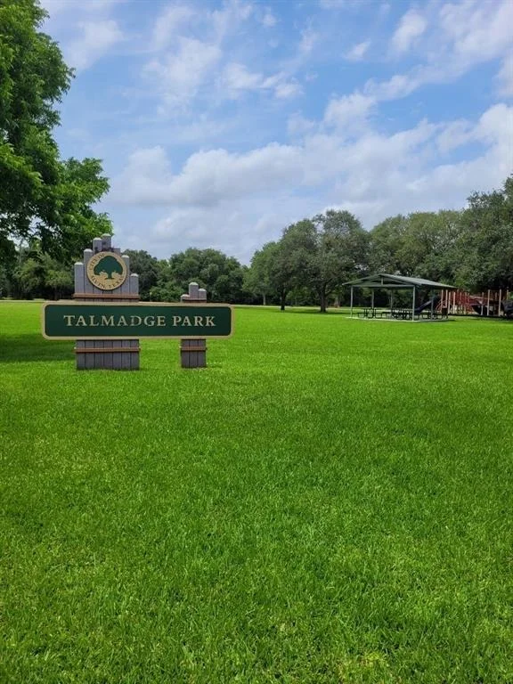 Unit for sale at 1415 W Blum Street, Alvin, TX 77511