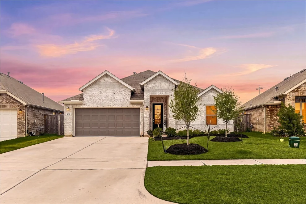 Unit for sale at 2010 Hyde Acres Street, League City, TX 77573