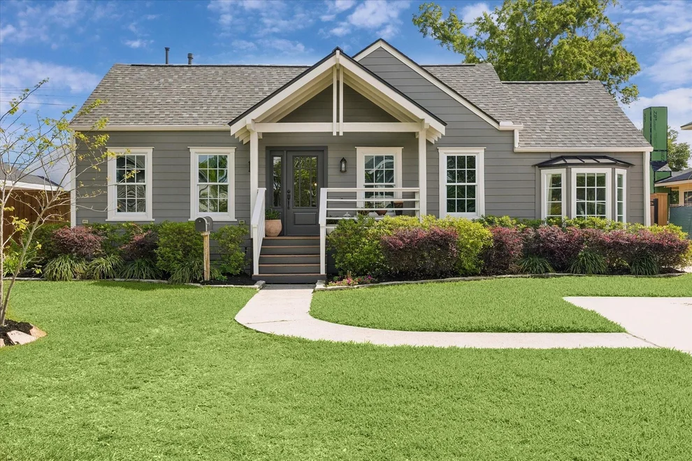 Unit for sale at 729 Sue Barnett Drive, Houston, TX 77018