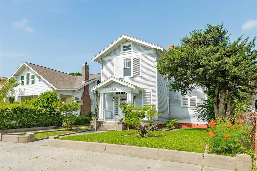 Unit for sale at 2115 31st Street, Galveston, TX 77550