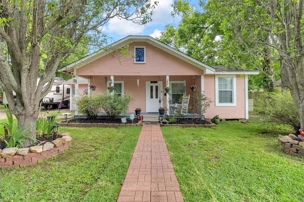 Unit for sale at 120 Willow Street, Humble, TX 77338
