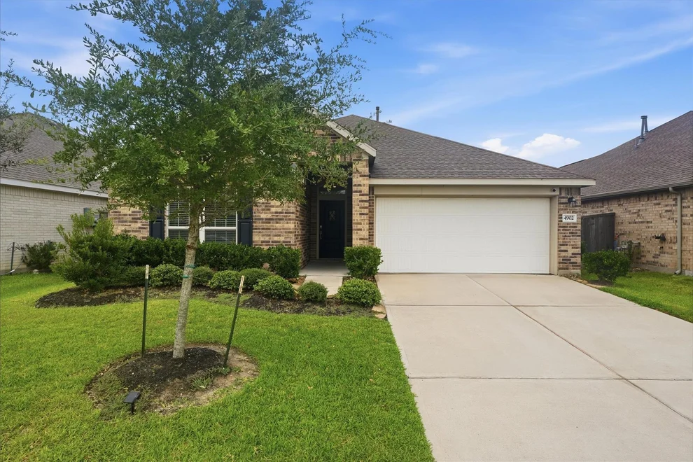 Unit for sale at 4902 Penton Meadow Lane, Rosharon, TX 77583
