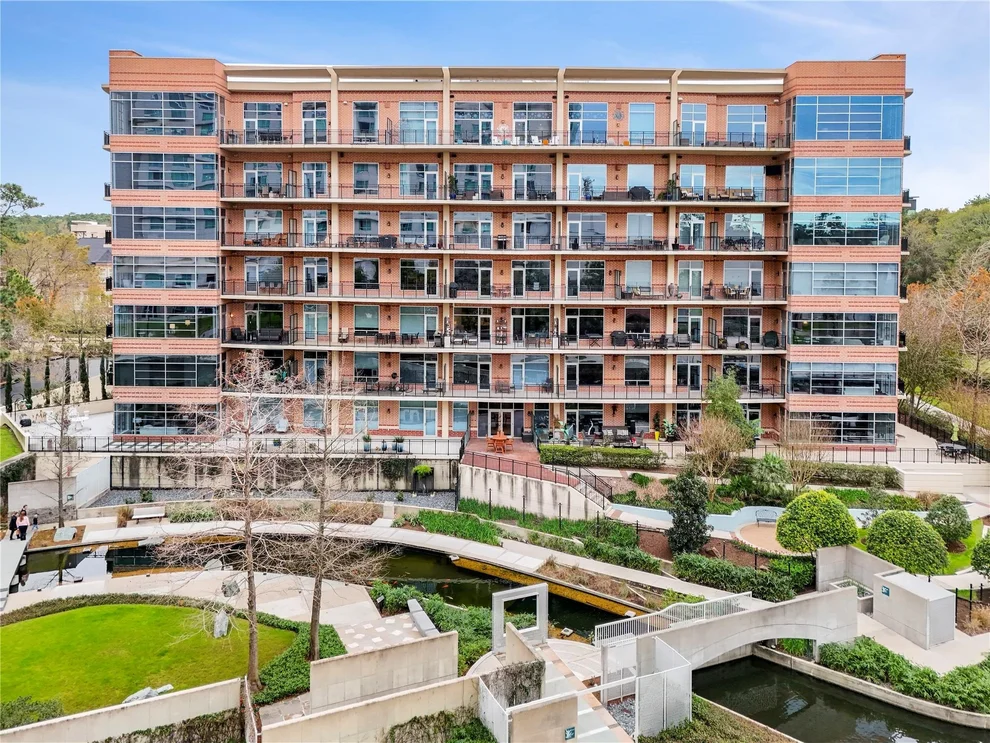 Unit for sale at 3 Waterway Court, The Woodlands, TX 77380