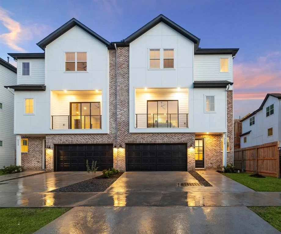 Unit for sale at 113 Eastwood Street, Houston, TX 77011