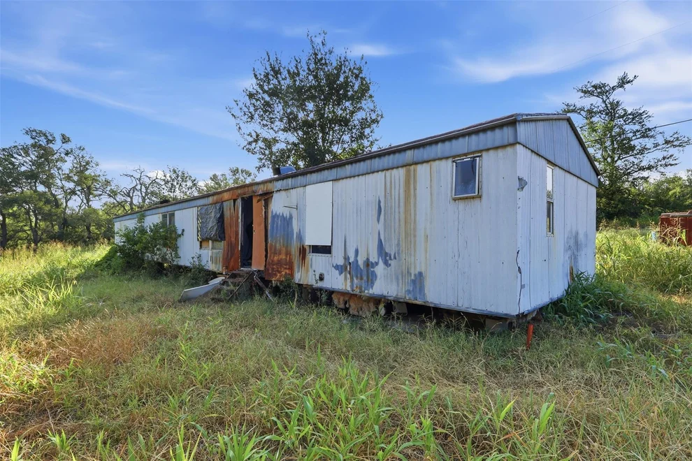 Unit for sale at 9880 Dix Road, Kingsbury, TX 78638