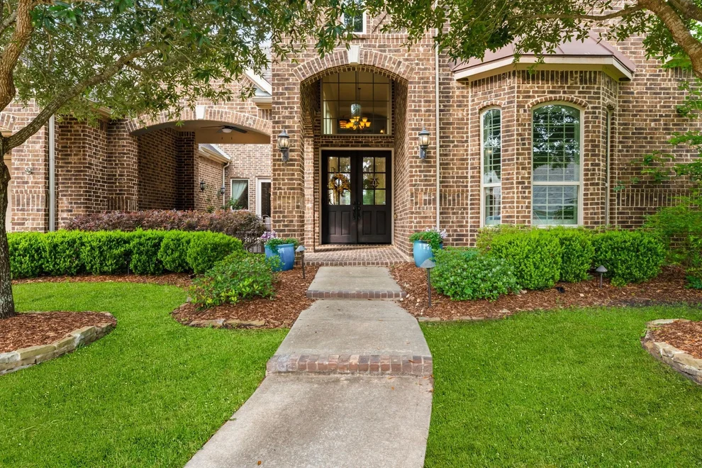Unit for sale at 8935 Wandering Willow Drive, Richmond, TX 77406