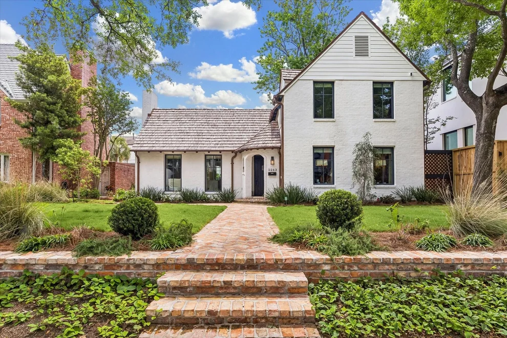 Unit for sale at 2243 Robinhood Street, Houston, TX 77005
