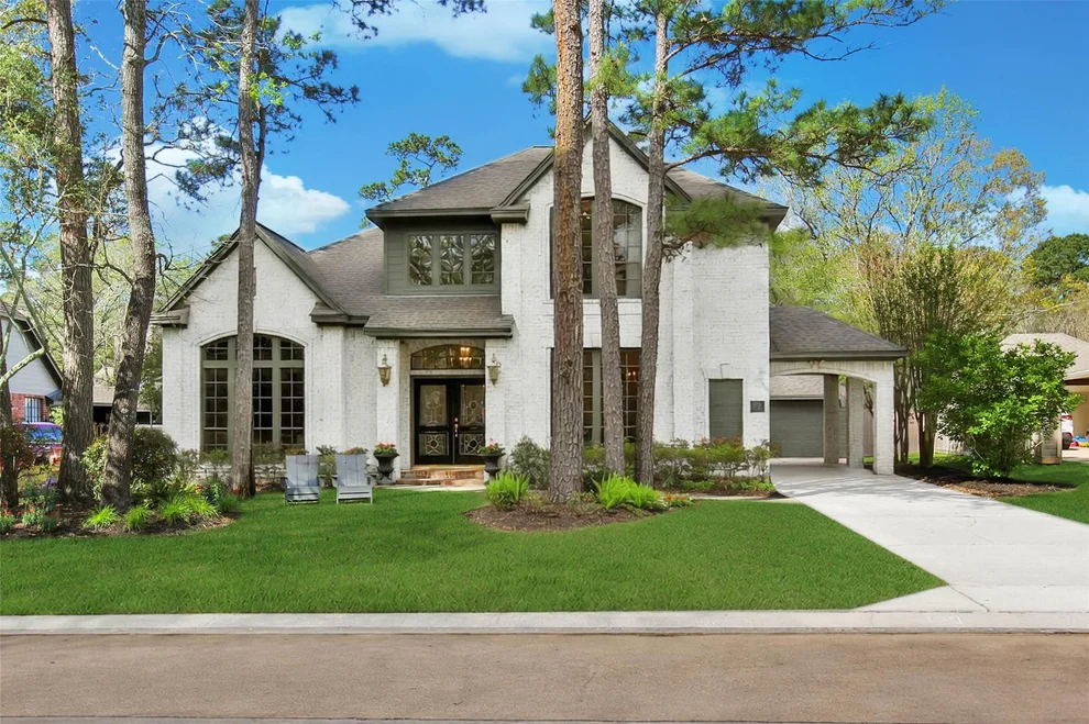 Unit for sale at 27 Wingspan Drive, The Woodlands, TX 77381