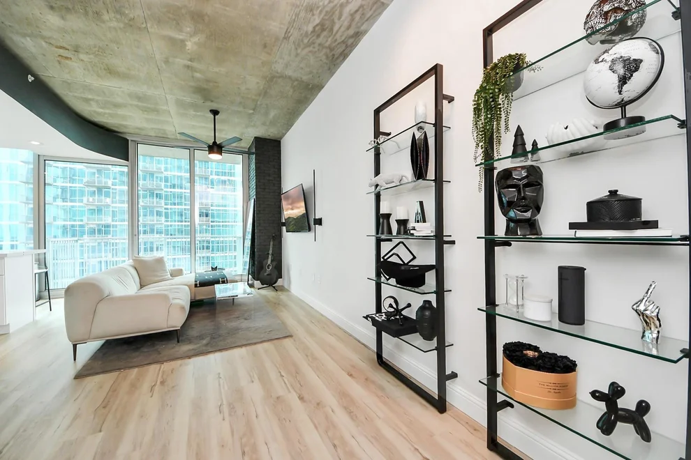 Unit for sale at 5925 Almeda Road, Houston, TX 77004