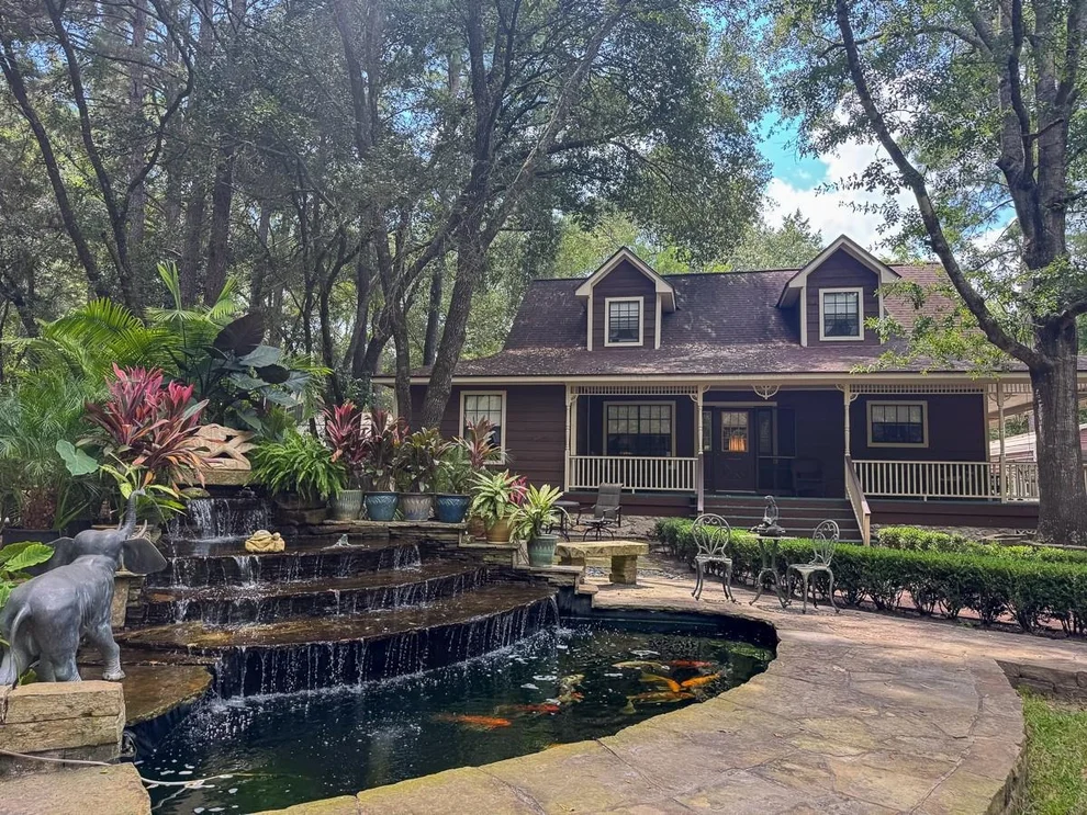 Unit for sale at 450 Four Notch Road, Huntsville, TX 77340