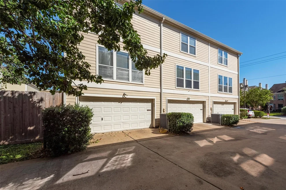 Unit for sale at 2924 Crawford Street, Houston, TX 77004
