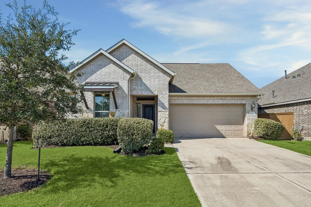 Unit for sale at 1625 Darwin Cedar Drive, Iowa Colony, TX 77583