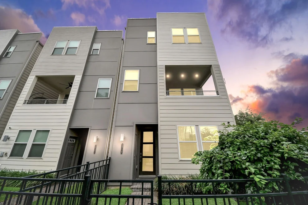Unit for sale at 2719 Clinton Drive, Houston, TX 77020